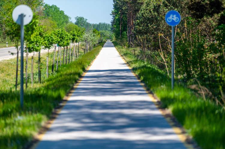 Két évtizedes álom vált valóra: elkészült a Nagykőrös-Cegléd kerékpárút